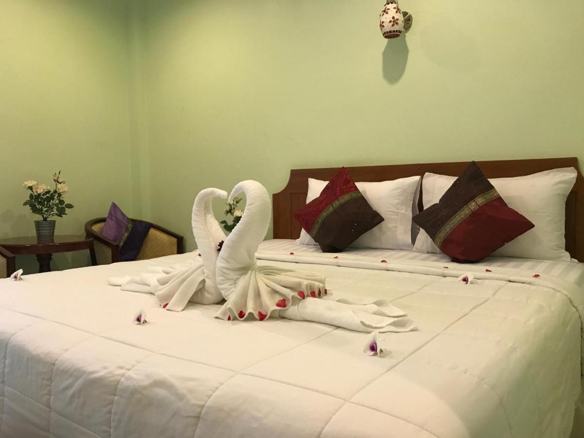 Kasemsuk Guesthouse Sha Extra Plus Karon Exterior foto