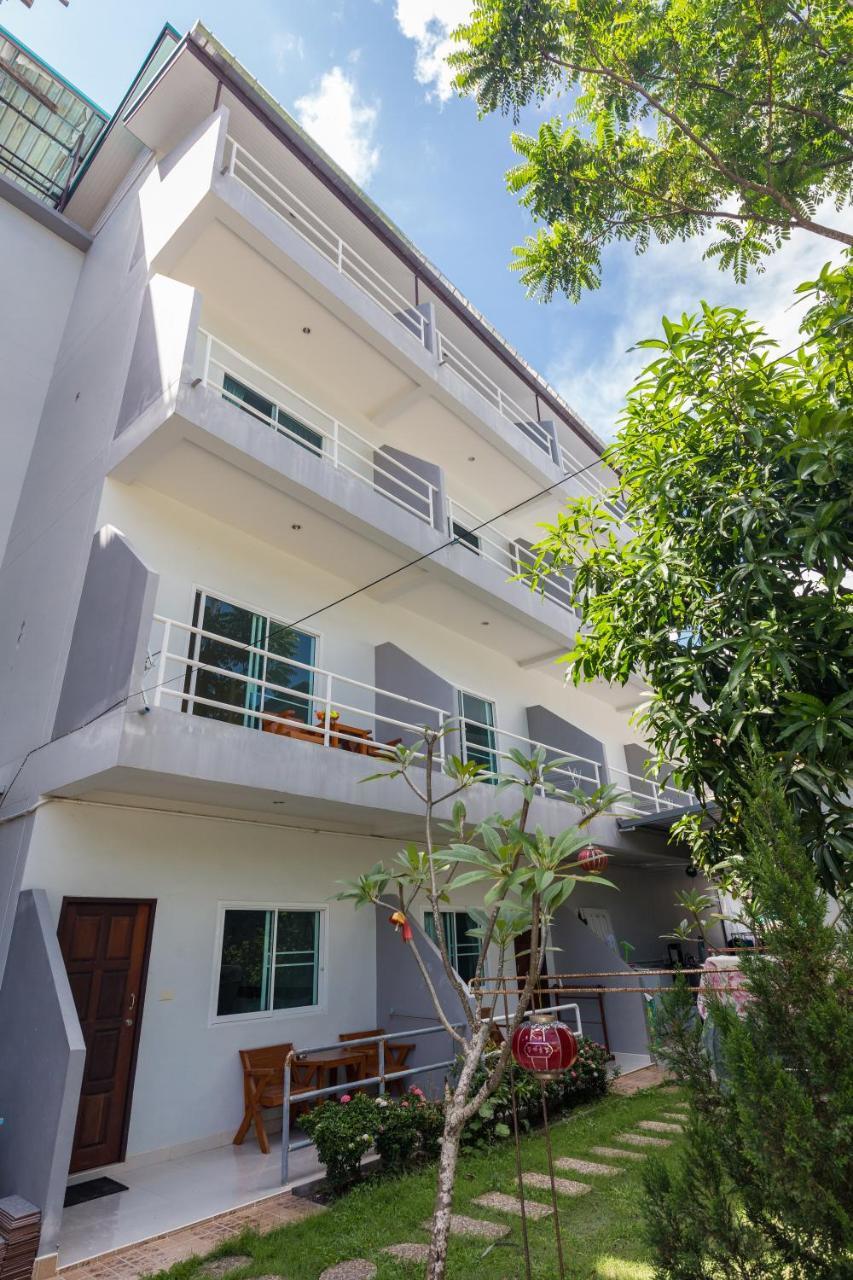 Kasemsuk Guesthouse Sha Extra Plus Karon Exterior foto